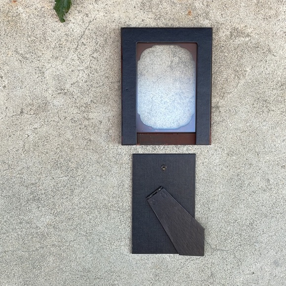 Vintage. Rectangular Wooden Portrait Frame - Picture 6 of 7